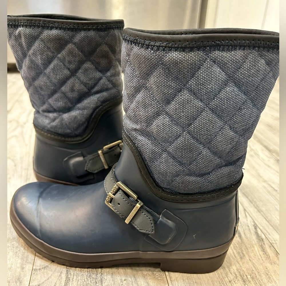 Sperrt Top Sider Blue and Brown Woman’s Walker Quilted Rain Boots size 8